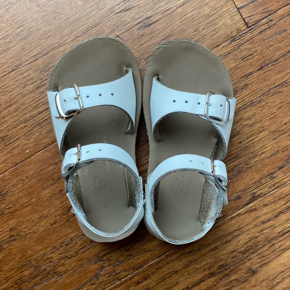 White Sun San Sandals Size 7